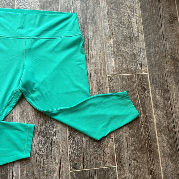 Lululemon align leggings size 20 - Picture 2 of 8